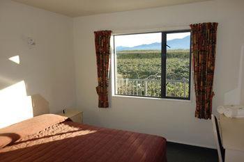 Avalon Manor 4*